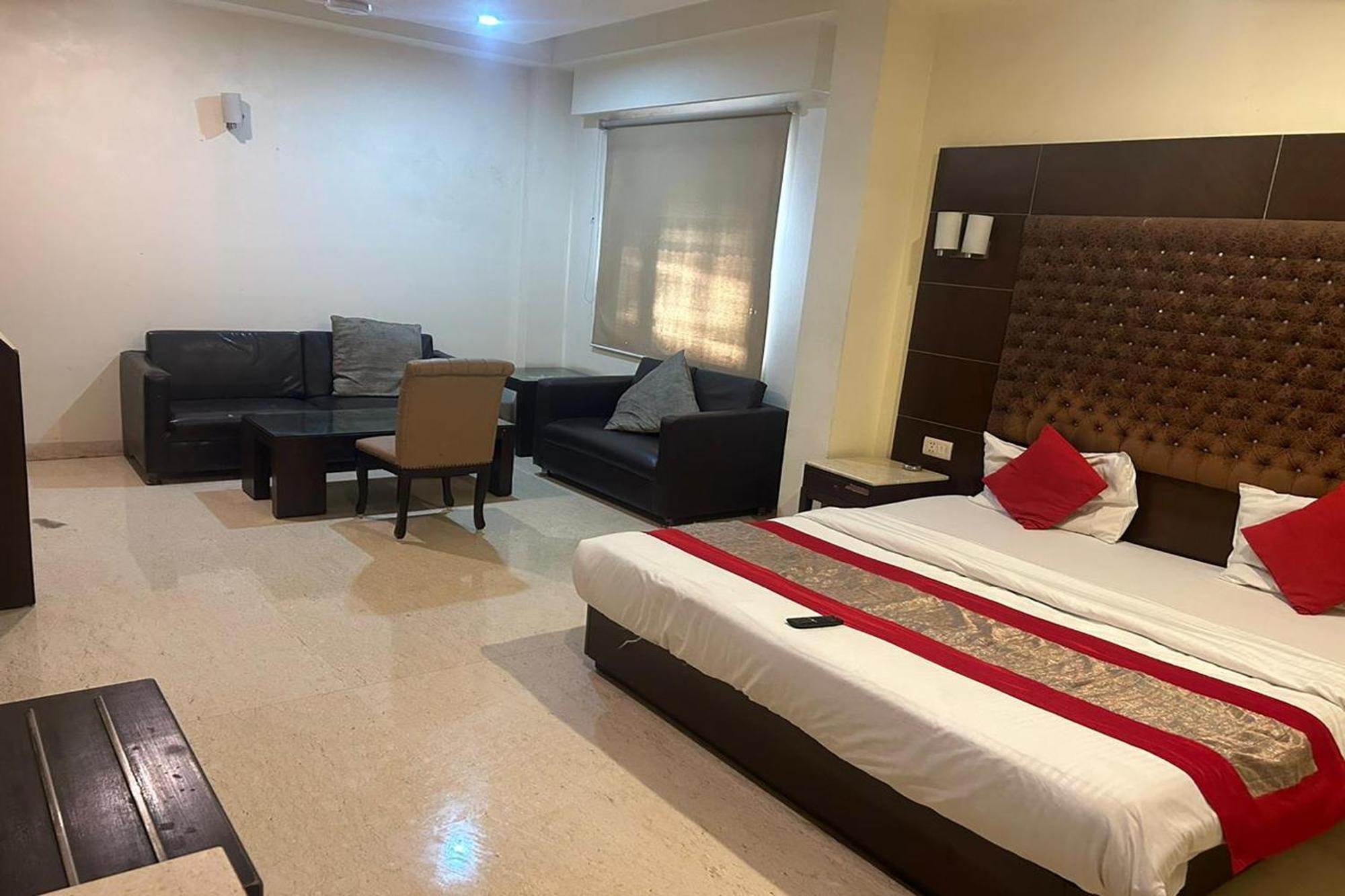 The Metropolis Guest House Near Rk Ashram Metro Station 뉴델리 외부 사진