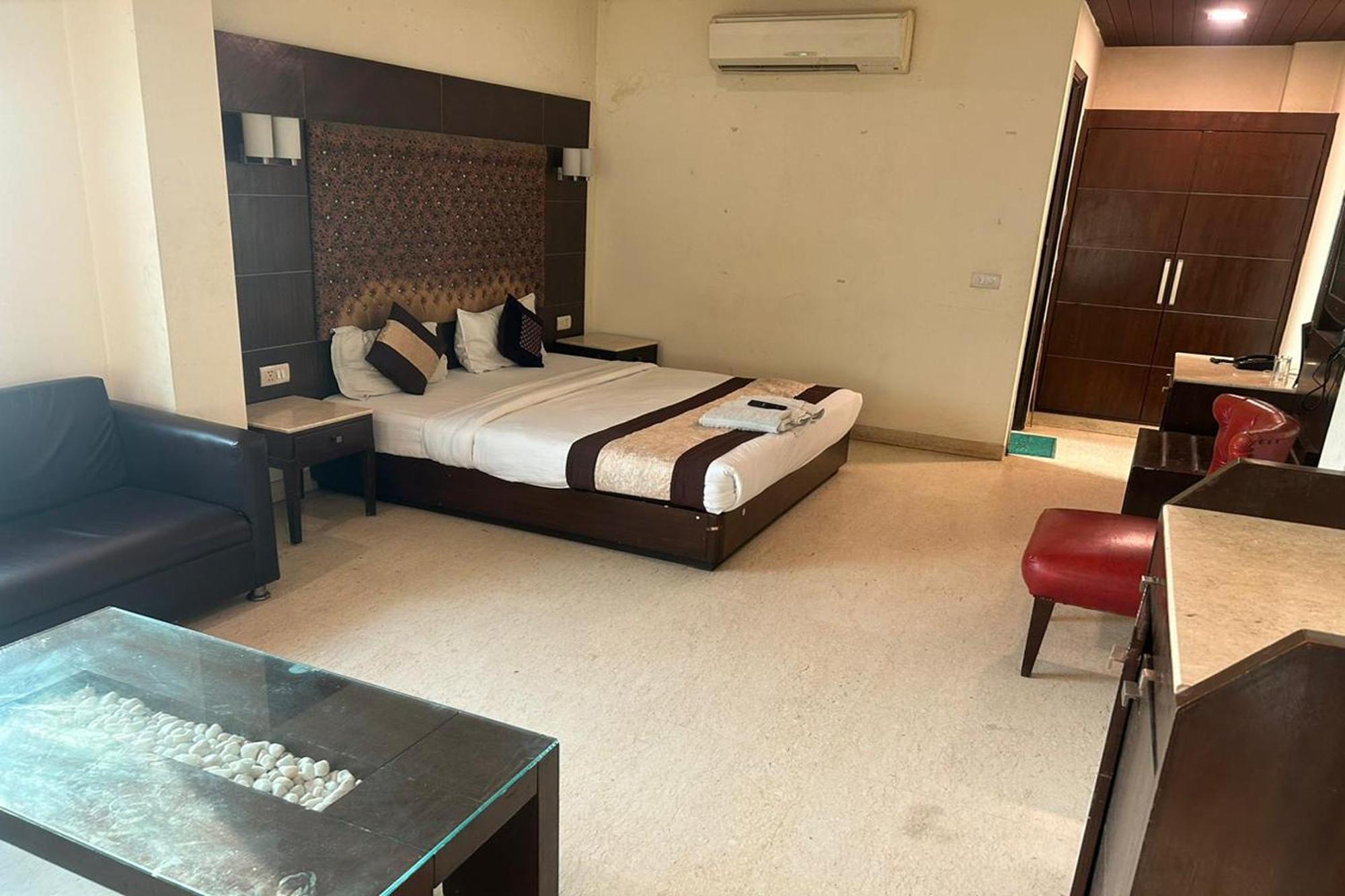 The Metropolis Guest House Near Rk Ashram Metro Station 뉴델리 외부 사진
