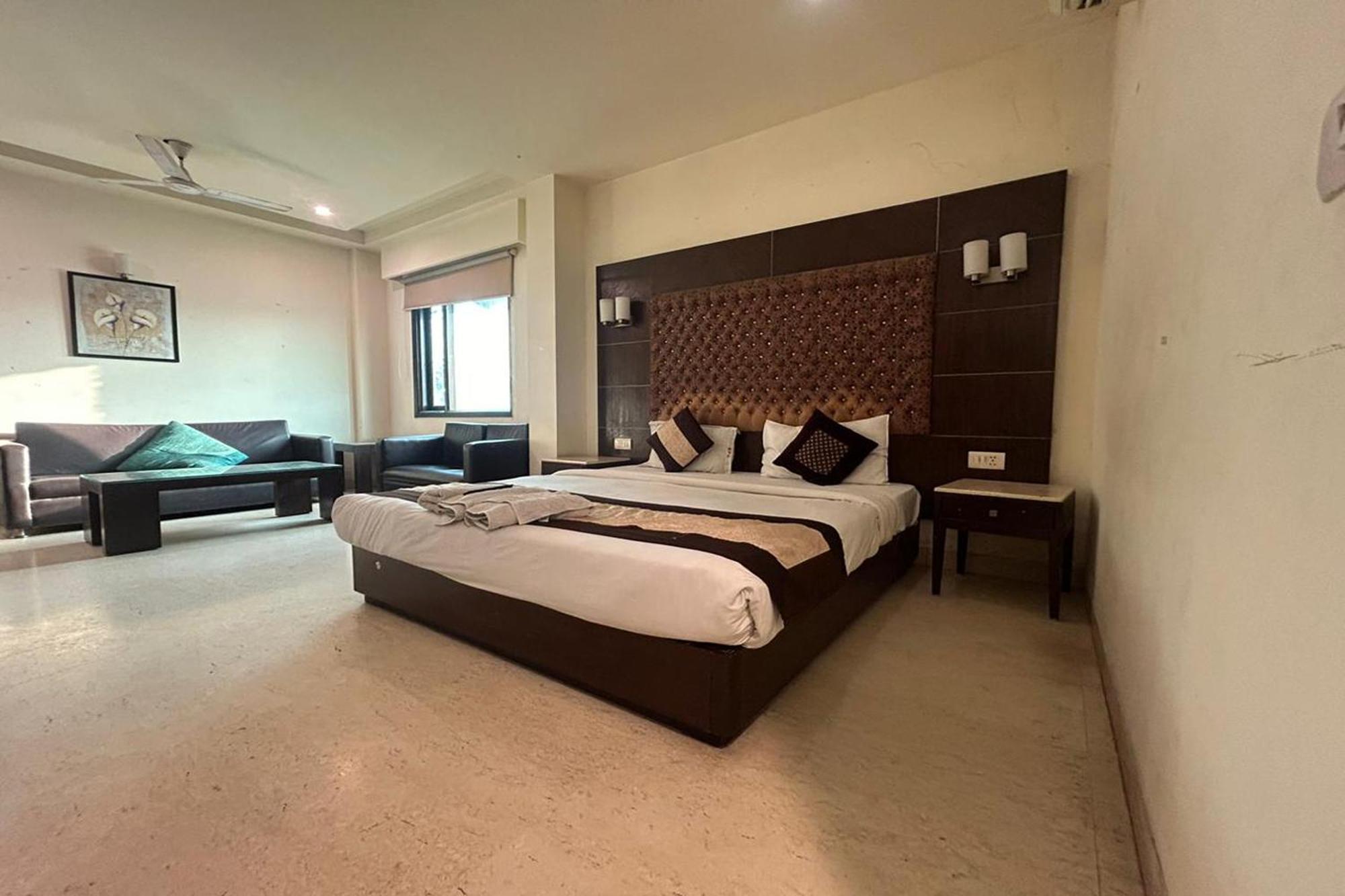 The Metropolis Guest House Near Rk Ashram Metro Station 뉴델리 외부 사진
