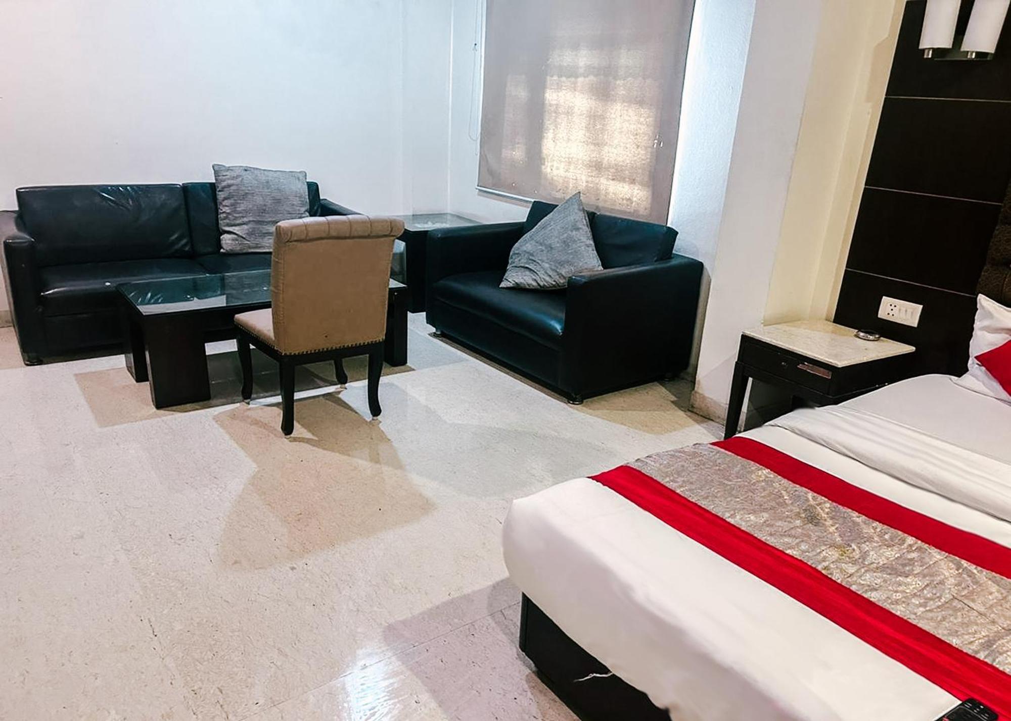 The Metropolis Guest House Near Rk Ashram Metro Station 뉴델리 외부 사진