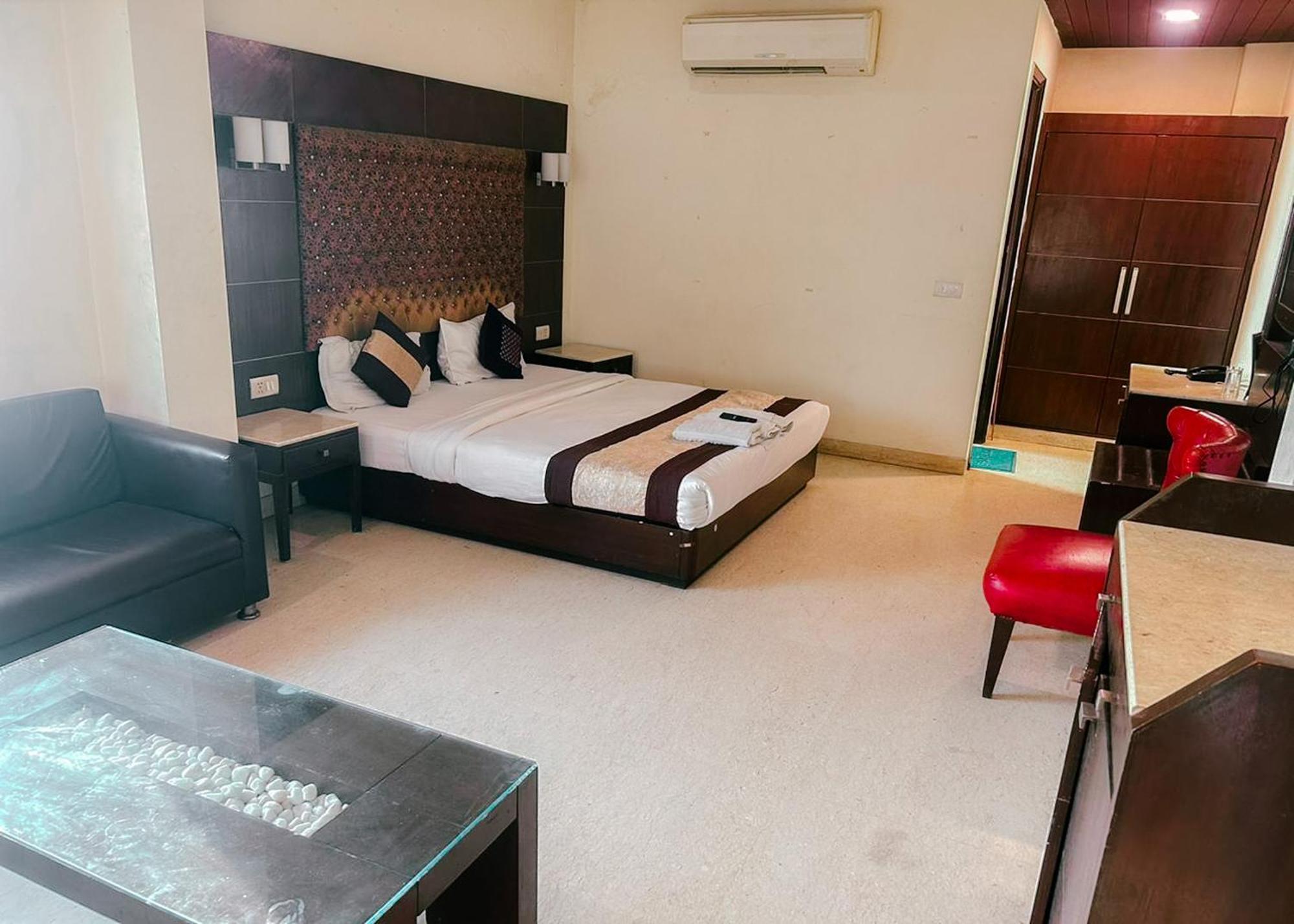 The Metropolis Guest House Near Rk Ashram Metro Station 뉴델리 외부 사진